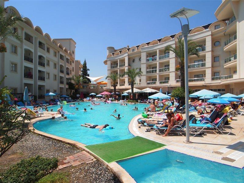 Costa Mare Suites 말마리스 외부 사진