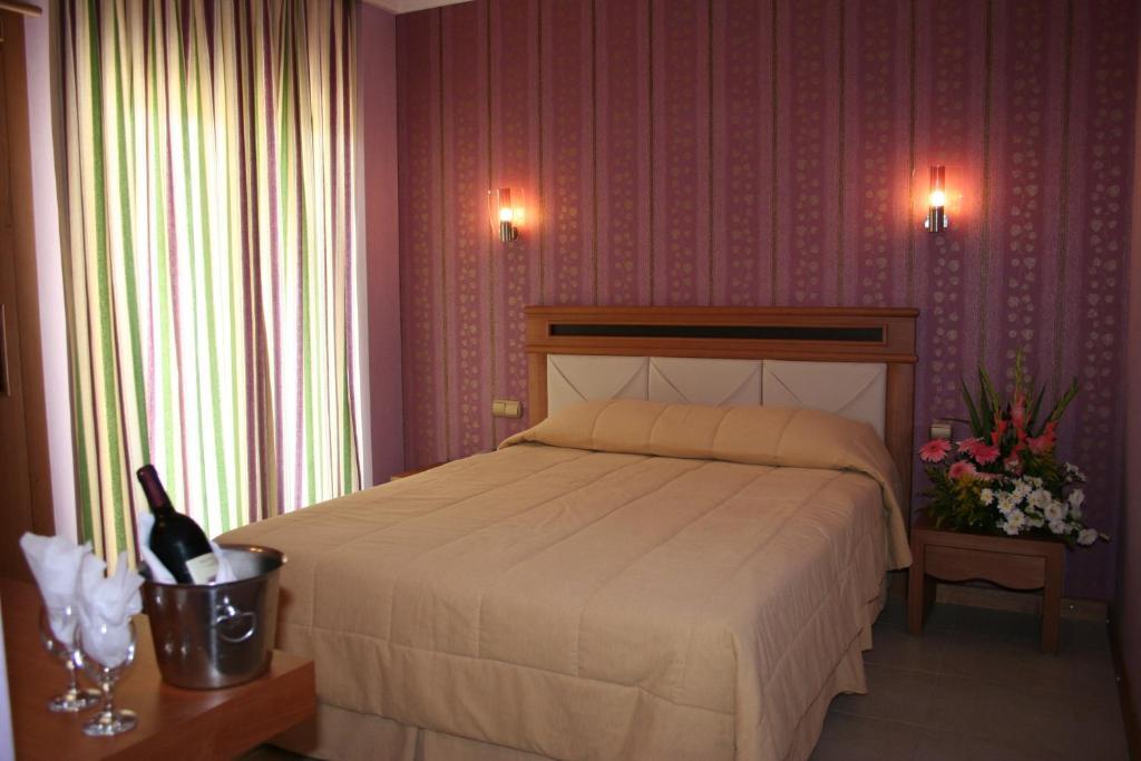 Costa Mare Suites 말마리스 외부 사진